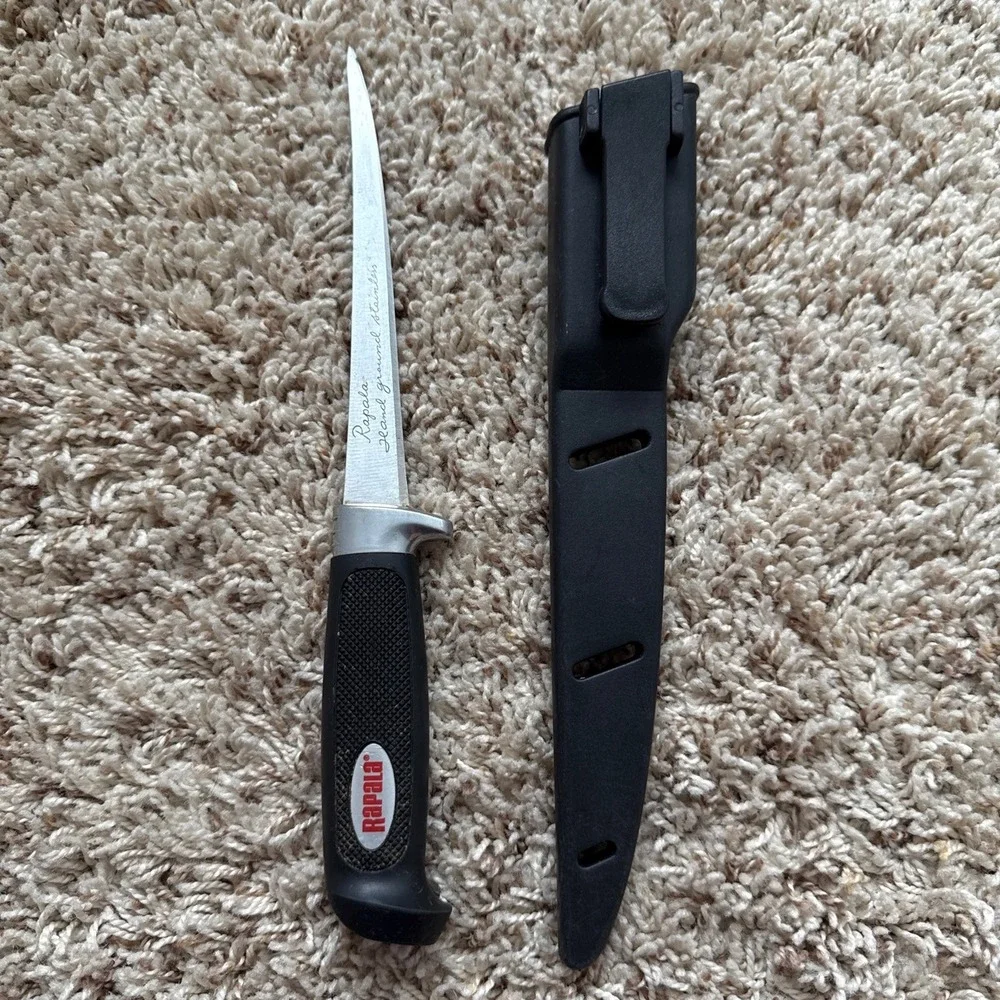 Rapala Soft Grip Fillet Knife 6 Inch Stainless Steel Blade with Sheath Black